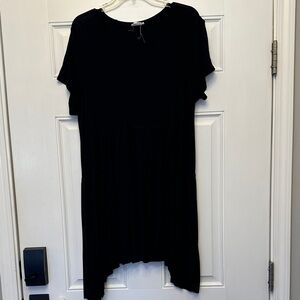 Ingrid & Isabel Elegant Black Tunic